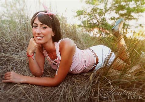 ukrainian lady irina from chornomorsk 33 yo hair color brown