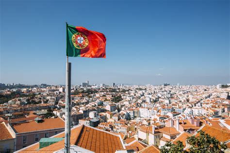 conheca os sete principais vistos  morar legalmente em portugal