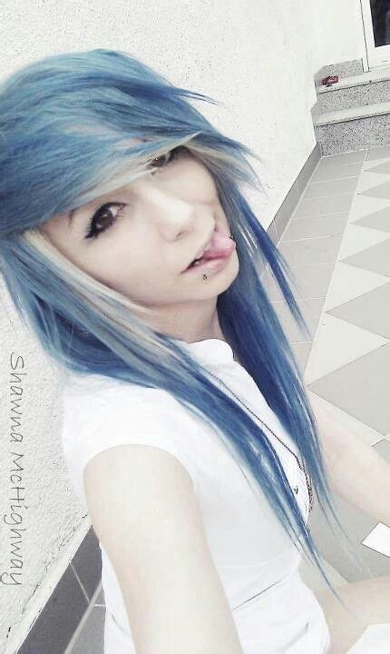 blue and white dyed scene hair pretty sigh scene girls