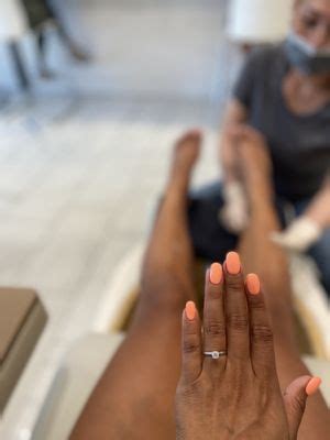 tippy toes nails spa    reviews nail salons
