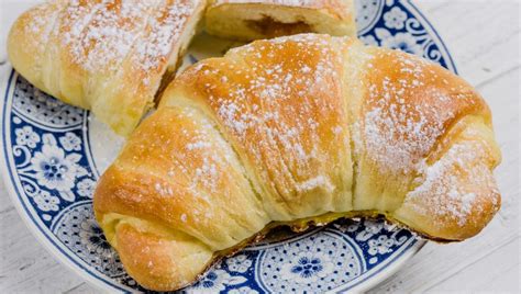 ricetta brioches sfogliate dissapore