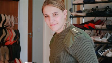 Hannah Winterbourne Britain’s Highest Ranking Transgender Soldier