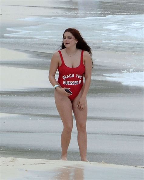 48 hottest ariel winter bikini pictures will make you fall in with her