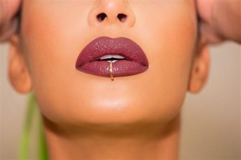 kim kardashian releases eight new amazing lipstick shades from her kkw
