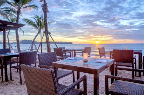 beachfront restaurants  phuket   enjoy dining