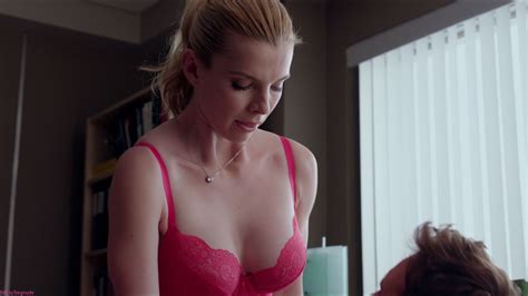 Betty Gilpin Nude She S Blessed With A Really Hot Body