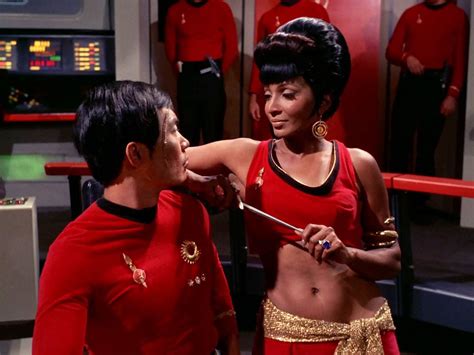 The 20 Hottest Star Trek Babes Of All Time Therichest