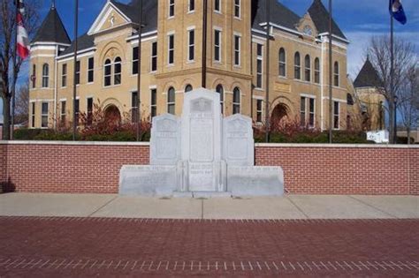 benton ar veterans memorial  benton courthouse photo picture