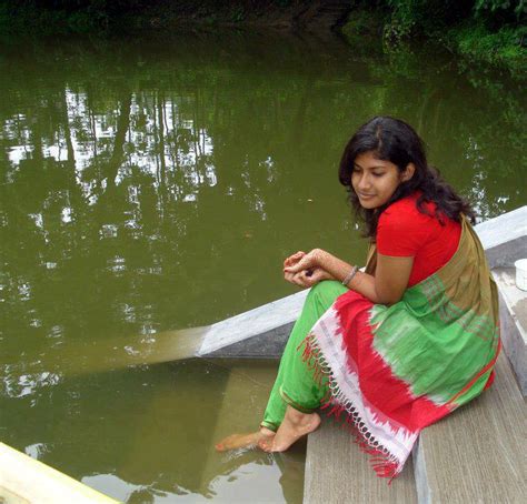 Bangladeshi Hot Girls Pictures ~ South Indian Actresses Pics