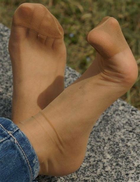 pin on stockingsandpantyhose