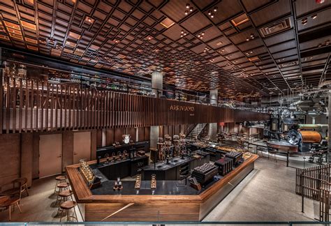 starbucks reserve roastery cafe opens   yorks meatpacking
