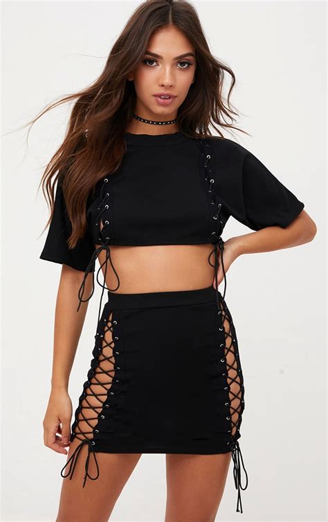 Black Lace Up Front Crop Top Tops Prettylittlething Usa