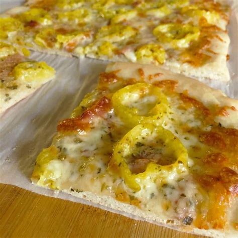 easy banana pepper pizza recipe twitchetts