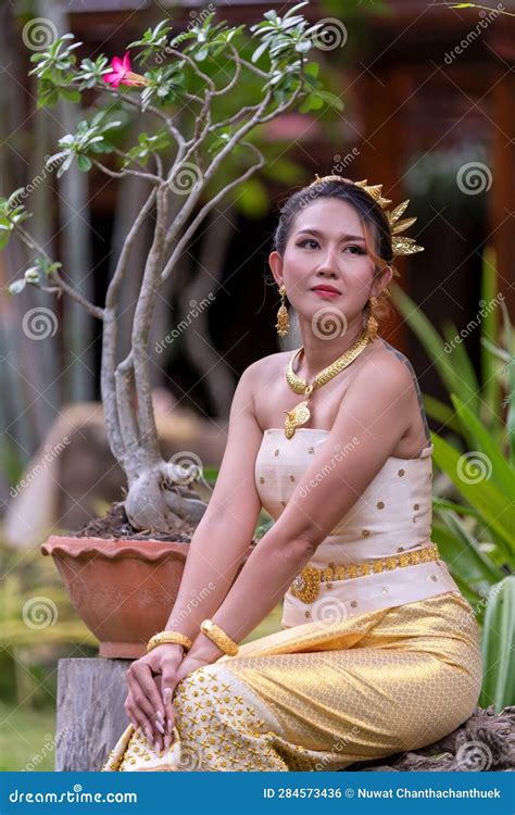 Thai Women Dressed In Traditional Thailand Cultural Costumes Stock