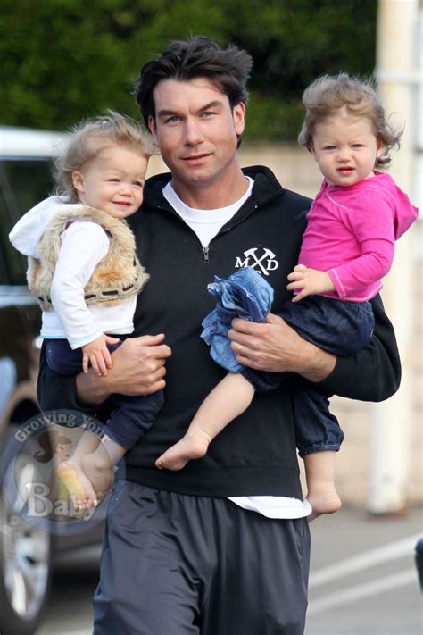 Jerry O Connell With Twins Charlie And Dolly Growing