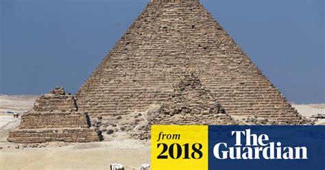 egypt to fine people who pester tourists egypt the guardian