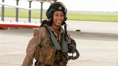navys st black female tactical aircraft pilot madeline swegle