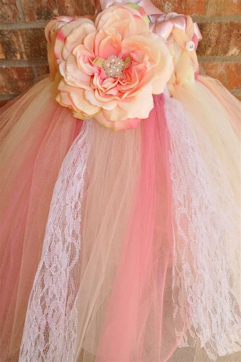 images  lovely baby dress  pinterest birthday outfits