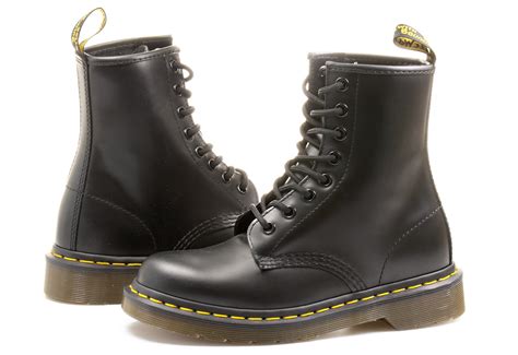 dr martens boots  eye boot   shop  sneakers shoes  boots