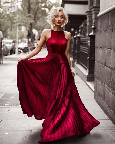 flowing red wine  atwhiterunway gown   burgundy evening dress simple