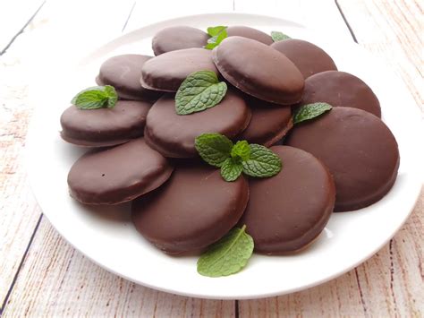 vegan thin mints gluten  cookies     protein
