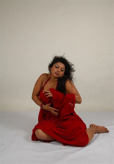 kingdom of photo albums actress swathi varma in red saree hot sexy photoshoot stills
