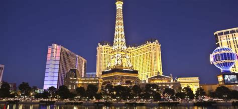 top  luxury casino hotels  las vegas   owned  caesars