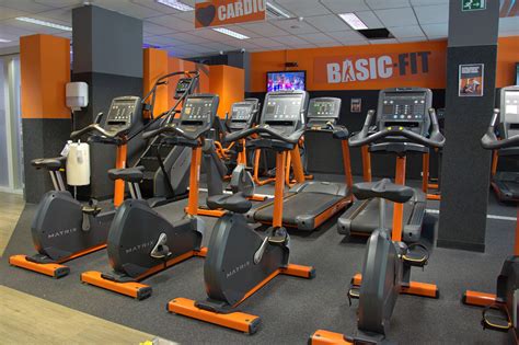 fitnessclub basic fit brussels madou
