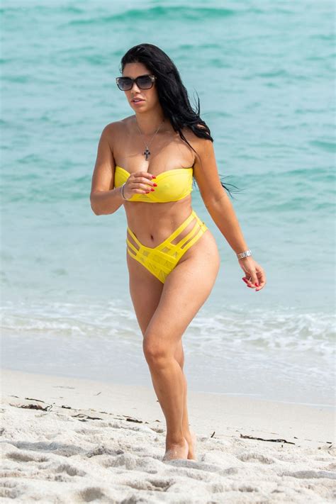 suelyn medeiros bikini the fappening 2014 2019 celebrity photo leaks