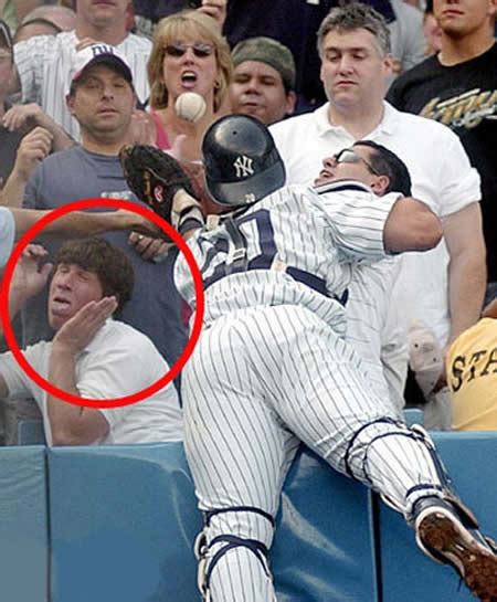12 embarrassing moments in baseball oddee