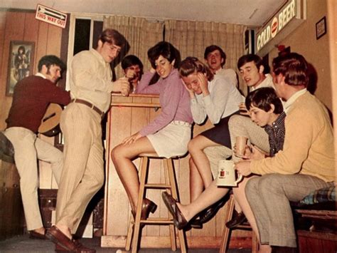 38 Vintage Snapshots Capture Teenage Parties During The