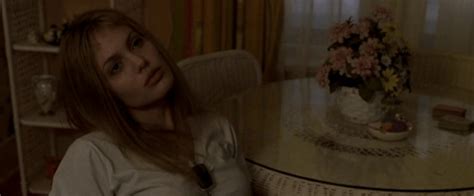 girl interrupted 1999 stepping on daisy that moment in