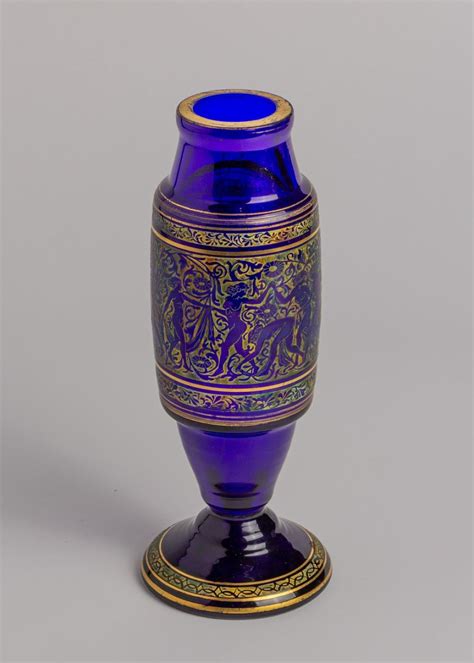Lot A Moser Blue Glass Vase 11 1 4 In 28 5 Cm
