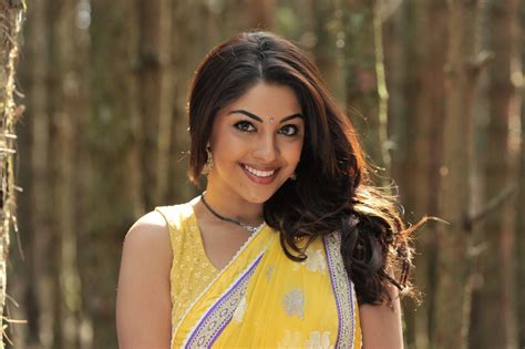 Richa Gangopadhyay Hot In Yellow Saree Stills