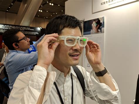 smart glasses tech giant fujitsus breakthrough device  tourists