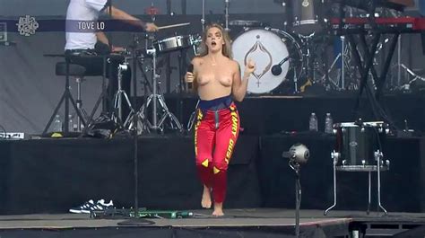 Tove Lo Topless On The Stage Scandal Planet