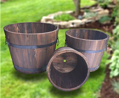 vintiquewise extra large wooden whiskey barrel planters set   amazonca patio lawn garden