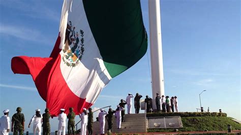 Izamiento Bandera De México Con Presencia Del Gobernador Y