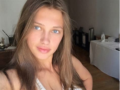 this teen victoria s secret model is rumoured to be dating
