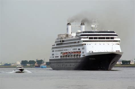 time spent  sea cruise blog holland americas  anniversary specials