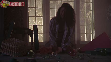 naked julia louis dreyfus in christmas vacation