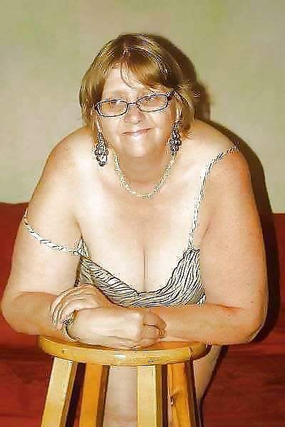 assorted mature grannies bbw women in lingerie 75 bilder