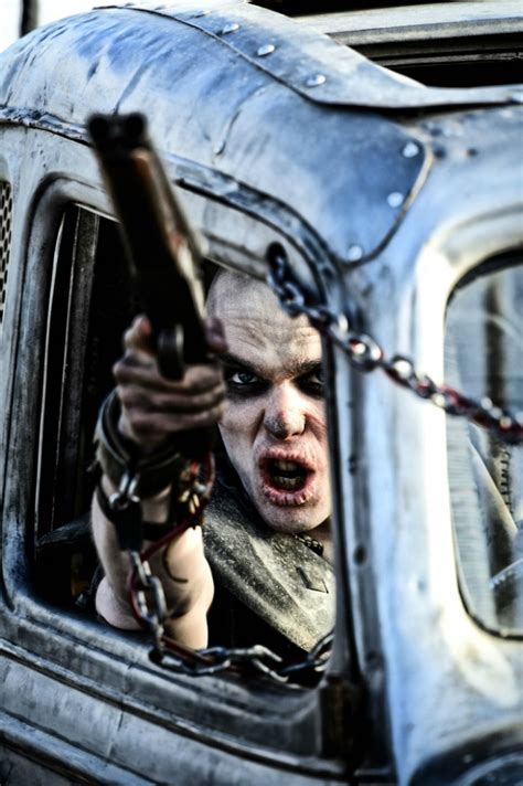 new images released for ‘mad max fury road show tom