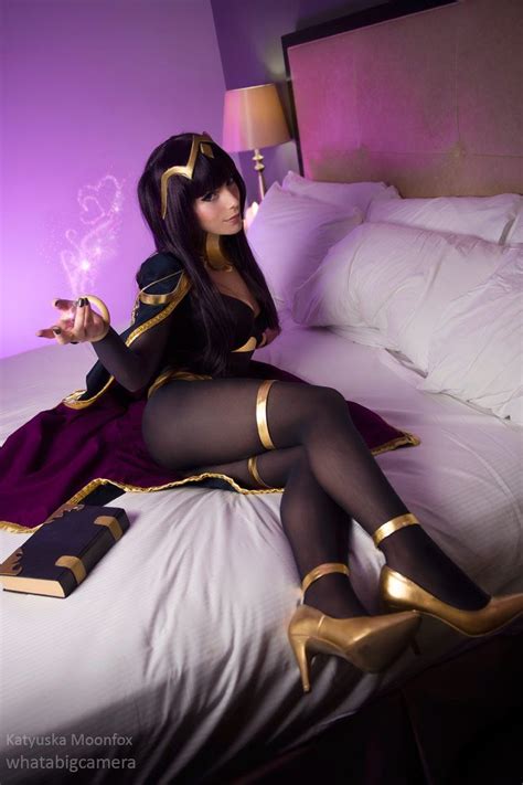 17 best images about cosplay girls on pinterest jessica nigri cosplay and dragons crown