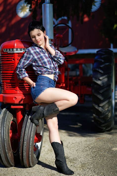 Pretty Woman Tractor Xxx Porn