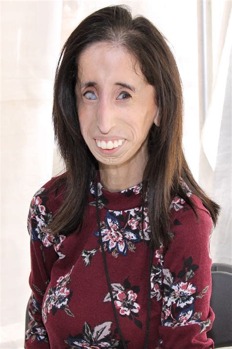 lizzie velásquez wikipedie