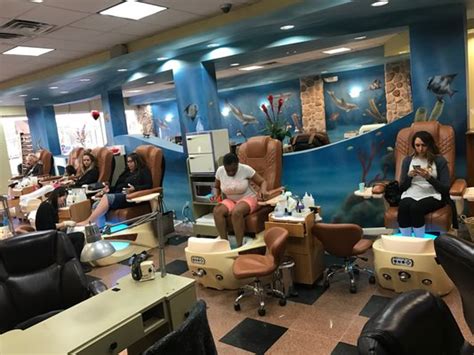 le chic nail salon updated      reviews