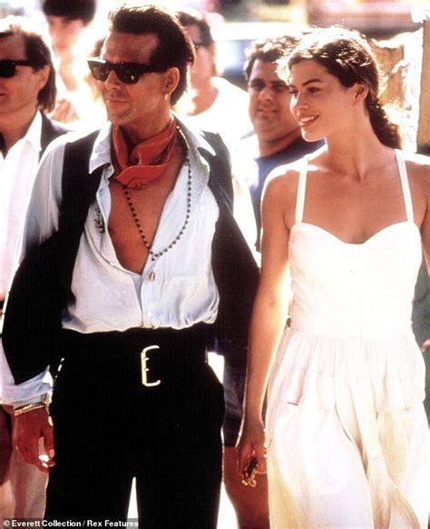 Vogue Supermodel From The 90s And Mickey Rourke S Ex Wife Carre Otis