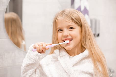 helpful ways    kids brushing teeth independently