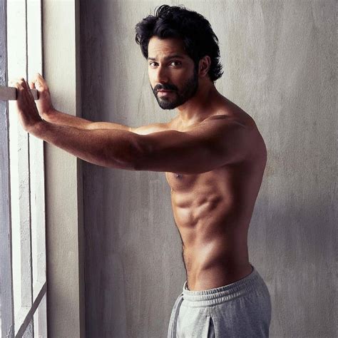 Shirtless Bollywood Men Varun Dhawan S Hot Bod Bulge Butt Hot Gym